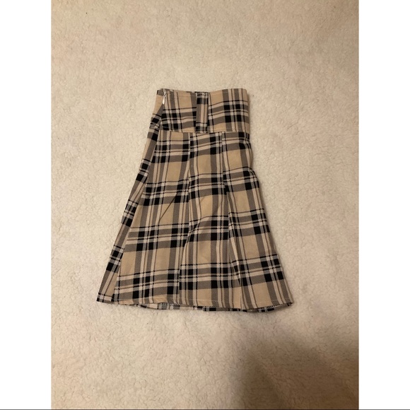 Pleaded skirts - Picture 2 of 8